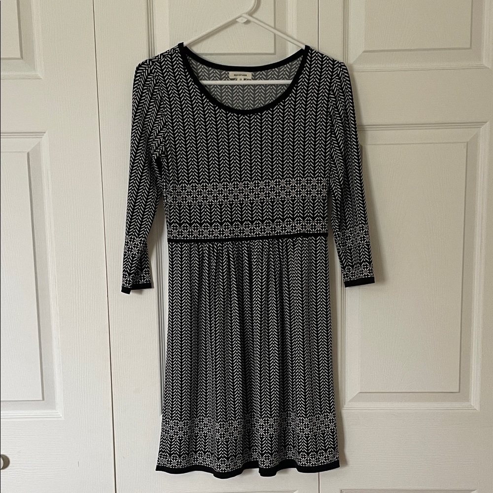 Max Studio Black and White Patterned Dress